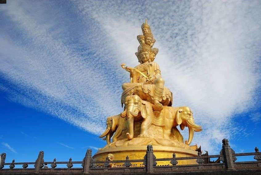 峨眉山普賢座像